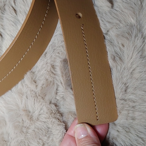 Michael Kors Vegan Leather Tan Belt Size Extra Large - Picture 3 of 15